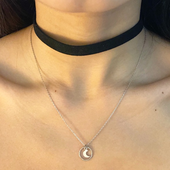 Black Choker - Picture 2 of 3